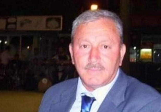 Alanya'da öğrencilerine karnelerini veren öğretmen kalbine yenildi