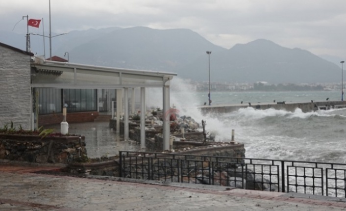 Alanya'ya şiddetli fırtına ve yağış uyarısı