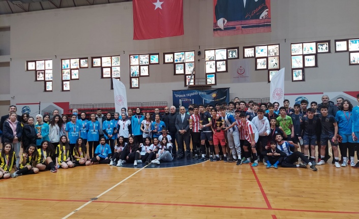Alanya’da Futsal şampiyonları belli oldu