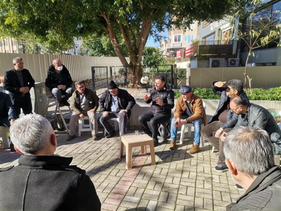 Başkan Yücel Cuma Pazarı’nda esnaflarla buluştu 