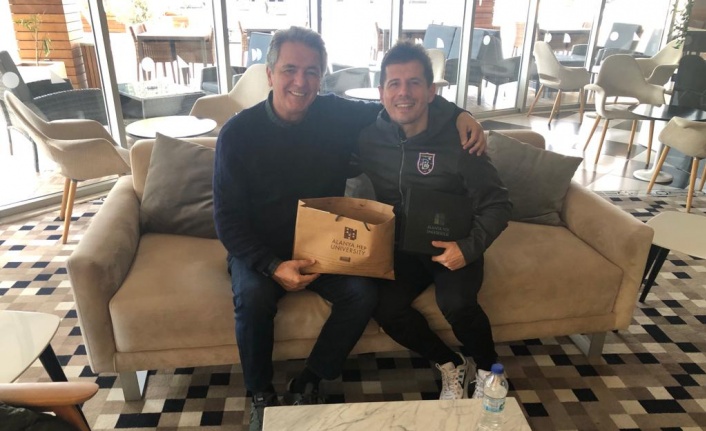 Emre Belözoğlu’ndan Alanyalılara söyleşi sözü