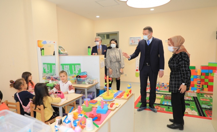 Kaymakam Ürkmezer'den miniklere ziyaret