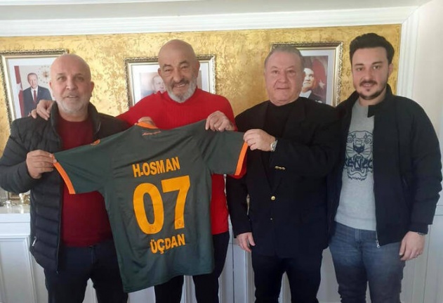 Alanyaspor'un Kasımpaşa deplasmanı sponsoru turizmci işadamı Hacı Osman Üçdan oldu