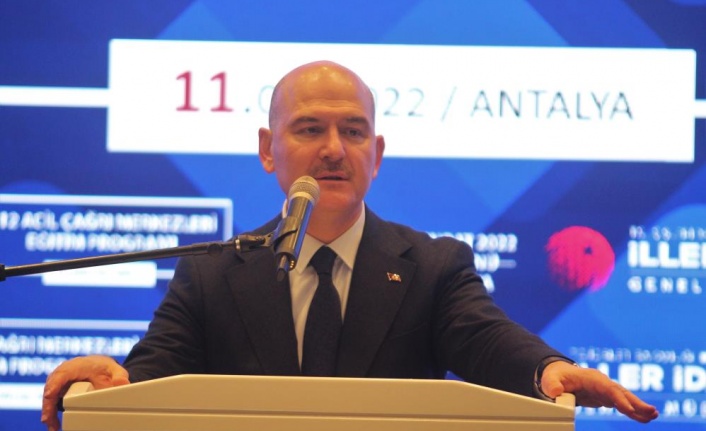 Bakan Soylu: "112 Acil Çağrı Merkezimizde 2021 yılında alınan toplam 104.6 milyon çağrının 71 milyonu, yani yüzde 68’i asılsızdır ve gereksizdir"