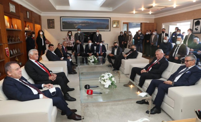 Başkan Böcek: "Kemer için yapılması gereken ne varsa onları da yapmaya devam edeceğiz"