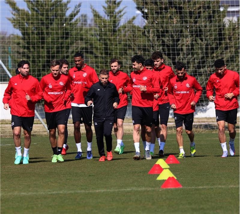 FT Antalyaspor'da, ÖK Yeni Malatyaspor hazırlıkları