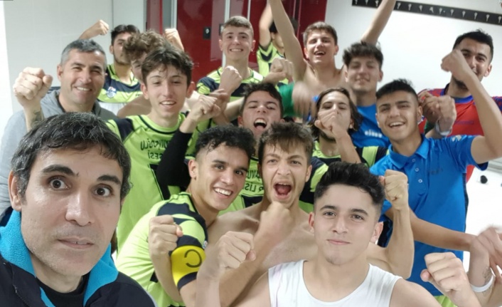 Mevlüt Çavuşoğlu Spor Lisesi Futbol Takımı'ndan büyük başarı