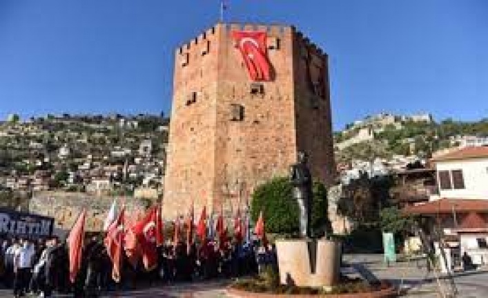 MHP Alanya'dan Atatürk'ün Alanya'ya gelişinin 87. yılı kutlama mesajı