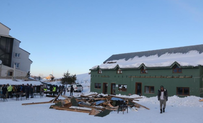 Veranda çökmesi sonucu 8 kişinin yaralandığı Saklıkent’te hayat normale döndü