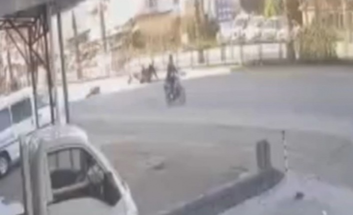 Yaşlı kadın zihinsel engelli oğlunu korumak istedi, canından oldu