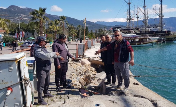Alanya'da teknecilerin 'çöken iskele' isyanı