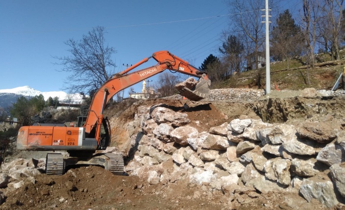 Alanya'nın kırsal yollarında bakım-onarım