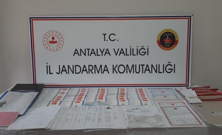 Antalya ve İstanbul’da eş zamanlı ‘tefeci’ operasyonu: 9 gözaltı