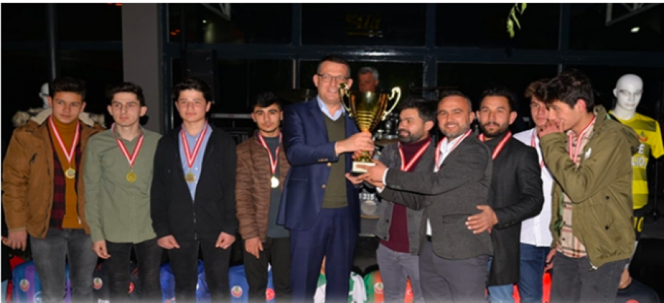 Çamlıcalılar halı sahada buluştu