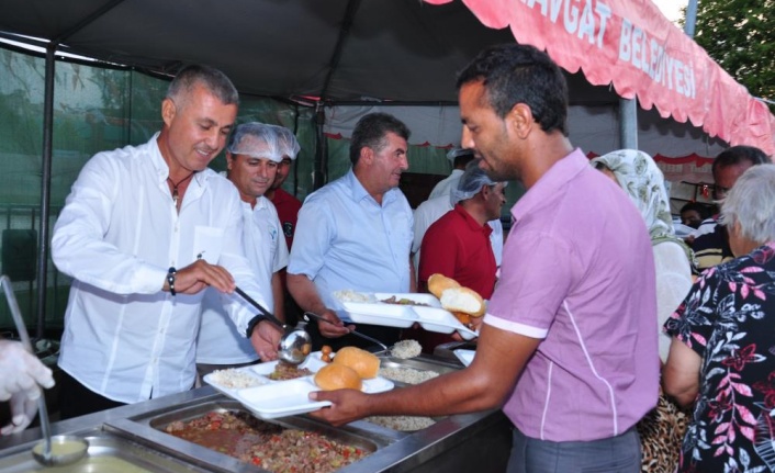 Manavgat’ta Ramazan ayı boyunca 9 mahallede iftar çadırı