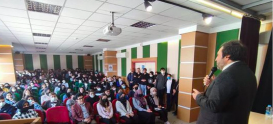 Müftü İlhan öğrencilerle buluştu