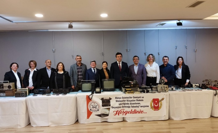 Teknoloji sergisine büyük ilgi 