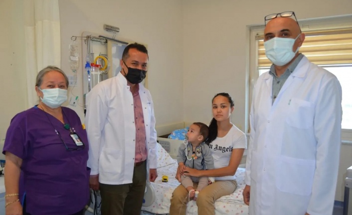 23 Nisan'da hastanede yatan çocuklara moral ziyareti