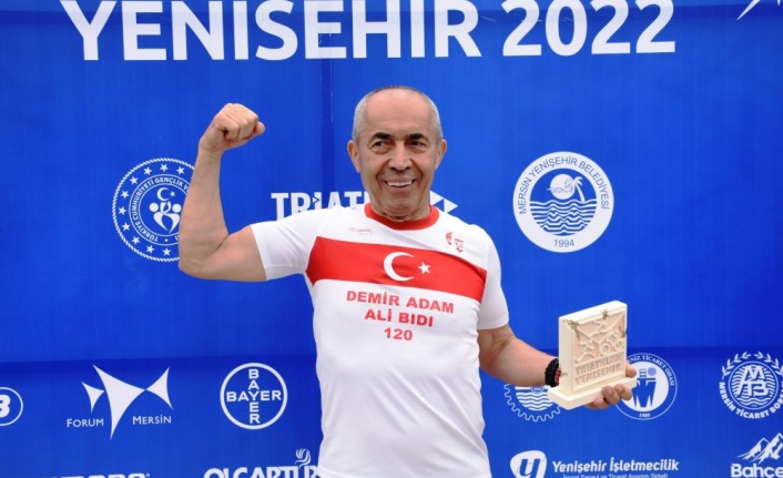73 yaşındaki Demir Adam, 24 saatte 2 birincilik aldı