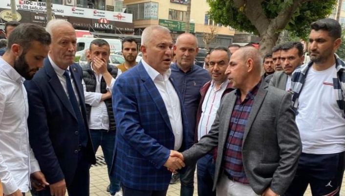 Alanya'da esnaf ile marka avukatları arasındaki kargaşaya Başkan Şahin müdahalesi