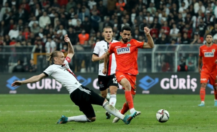 Alanyaspor Beşiktaş'a farklı mağlup oldu