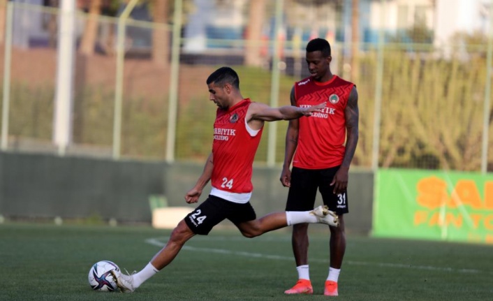 Alanyaspor, derbiye hazır