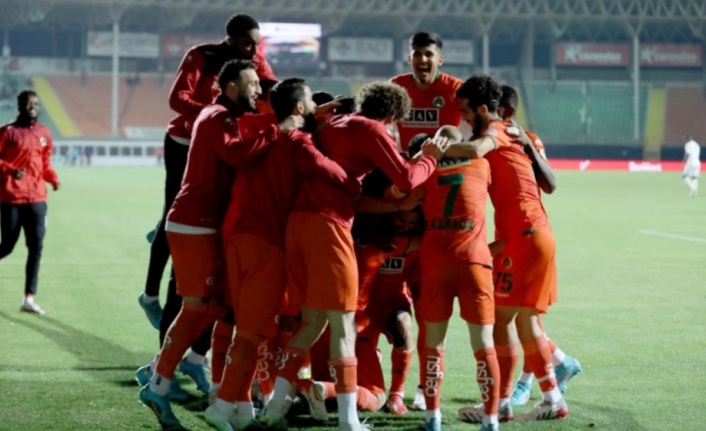 Alanyaspor final biletini zora soktu