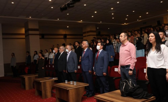 AÜ’de I. Türkiye Büyük Millet Meclisi'nin Yasallığı konferansı