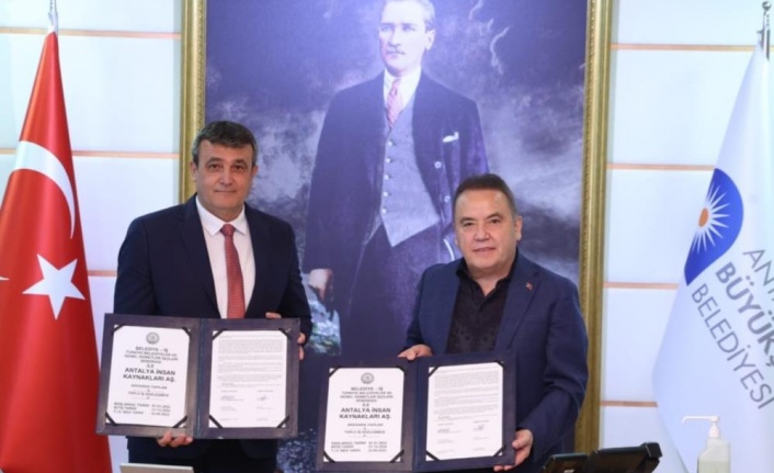 Büyükşehir Belediyesinde toplu iş sözleşmesi imzalandı