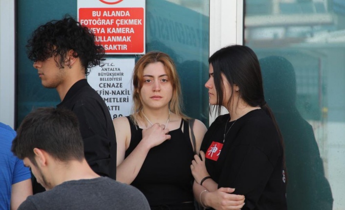 Falezlerden düşen üniversite öğrencisinin cenazesi morgtan alındı