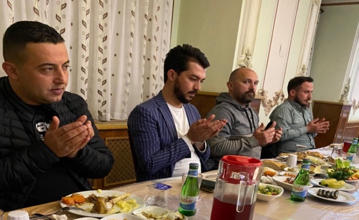 Genç iş insanı Yılmaz'dan kalabalık davet