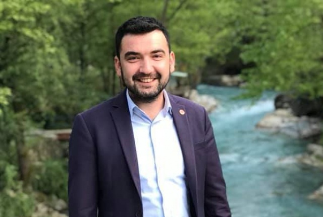 Muhtar Gürel'den örnek davranış