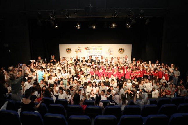 Alanya Uluslararası Çocuk Festivali kapılarını açtı