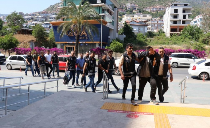 Alanya’da "Müsilaj" operasyonuna 4 tutuklama