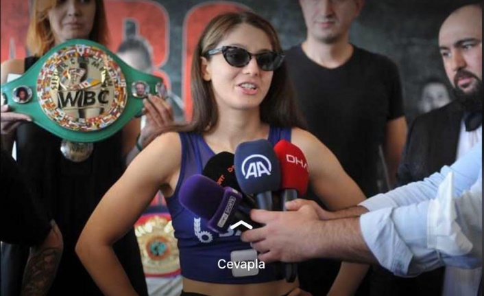 ALKÜ'lü sporcu WBC (Dünya Boks Konseyi) gümüş kemerinin sahibi oldu