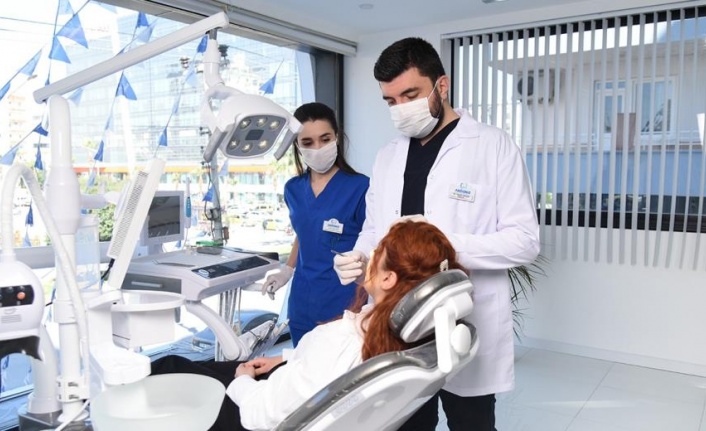 Diş tedavisinde dikişsiz implant dönemi