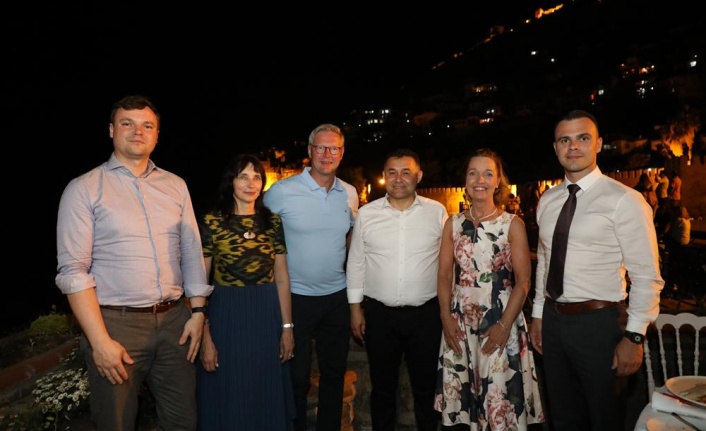 Geleneksel kardeş şehirlerin buluşma yemeği düzenlendi