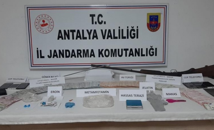 Köpek kulübesinden bile uyuşturucu çıktı