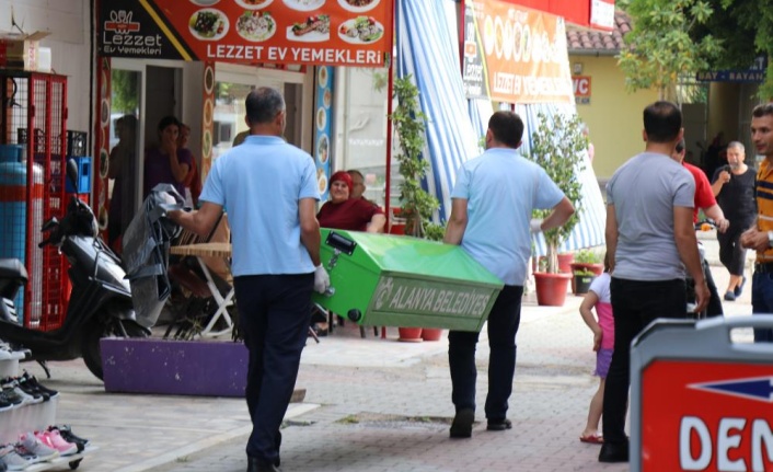 Alanya'da psikolojik sorunları olduğu ileri sürülen adam çatıda ölü bulundu
