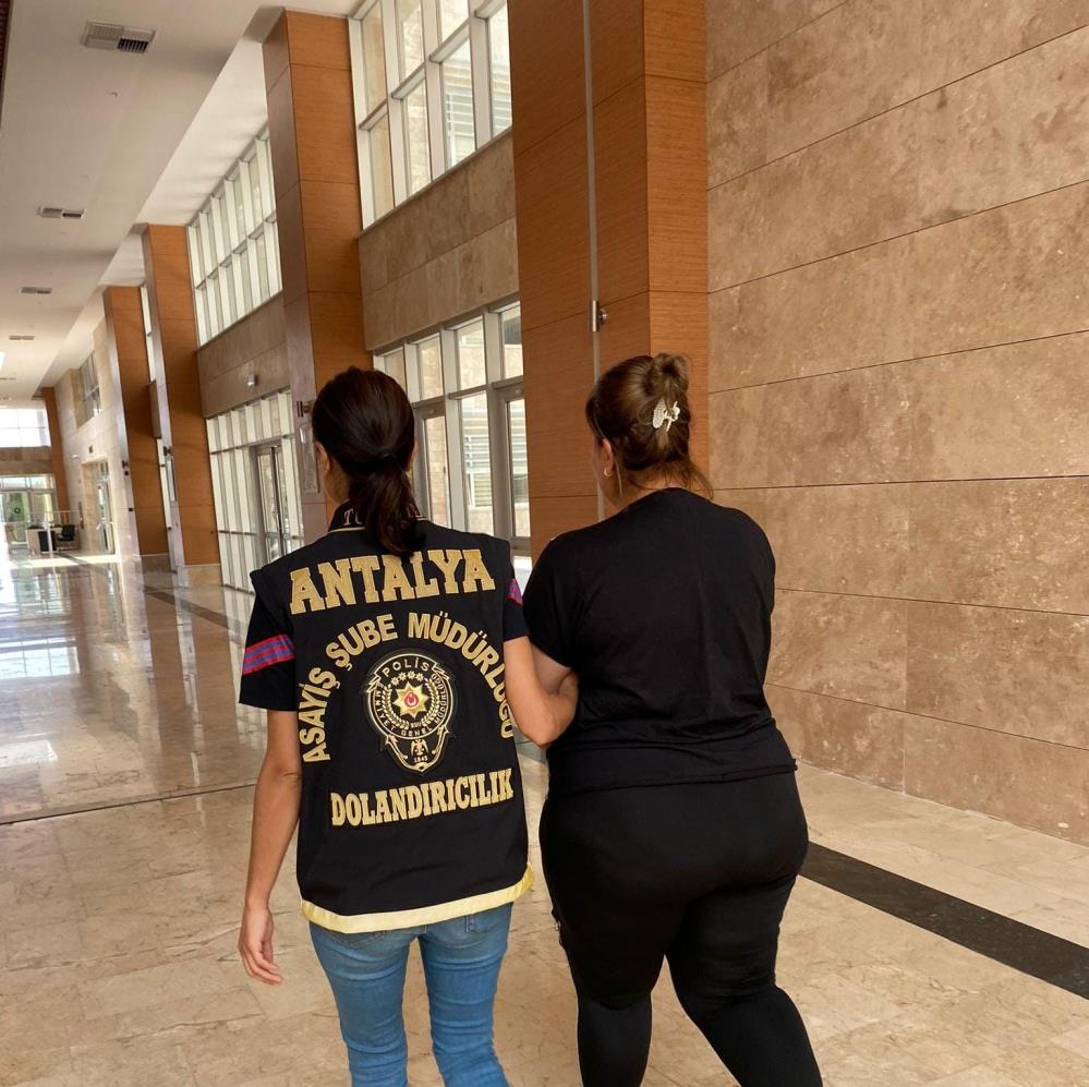 2 kişiyi 93 bin TL dolandıran kadın polisten kaçamadı