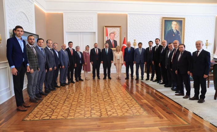 AK Parti Antalya Teşkilatı'ndan Ankara çıkarması