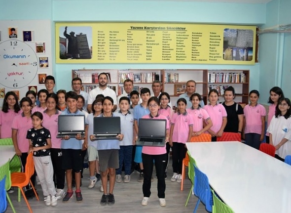 Akcoat’tan köy okullarına bilgisayar desteği