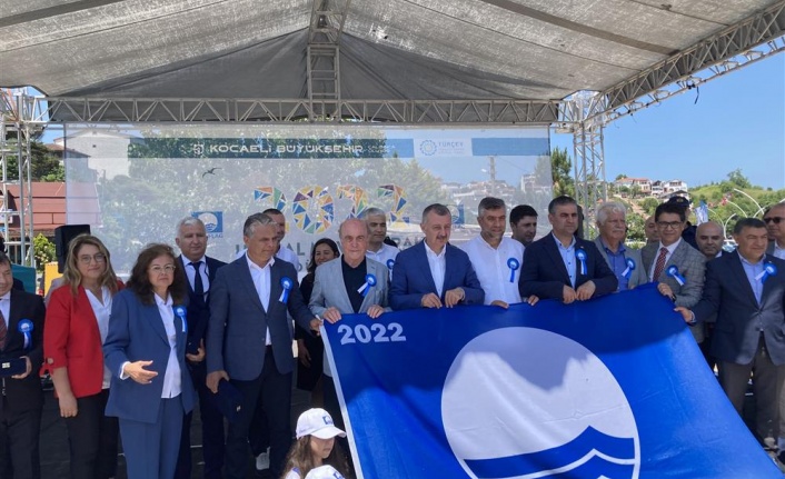 Alanya Belediyesi'ne TÜRÇEV'den Mavi Bayrak ödülü
