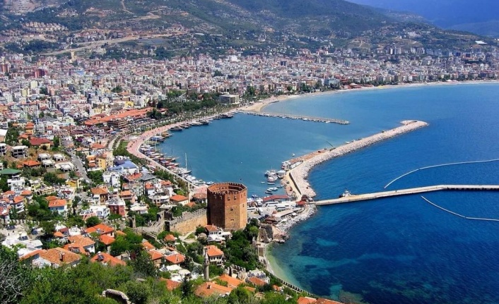 Alanya'da çaresiz kadın 6 yaşındaki engelli çocuğuyla evsiz kaldı
