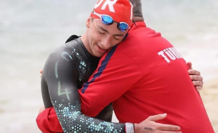 Antalyasporlu milli yüzücü Emir Batur, Avrupa şampiyonu oldu