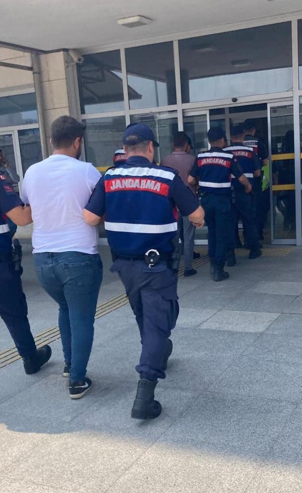 Gasp, silahla yaralama ve mala zarar verme şüphelileri yakalandı