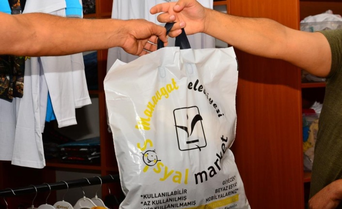 Manavgat Sosyal Market 10 yıldır ihtiyaç sahiplerine hizmet veriyor