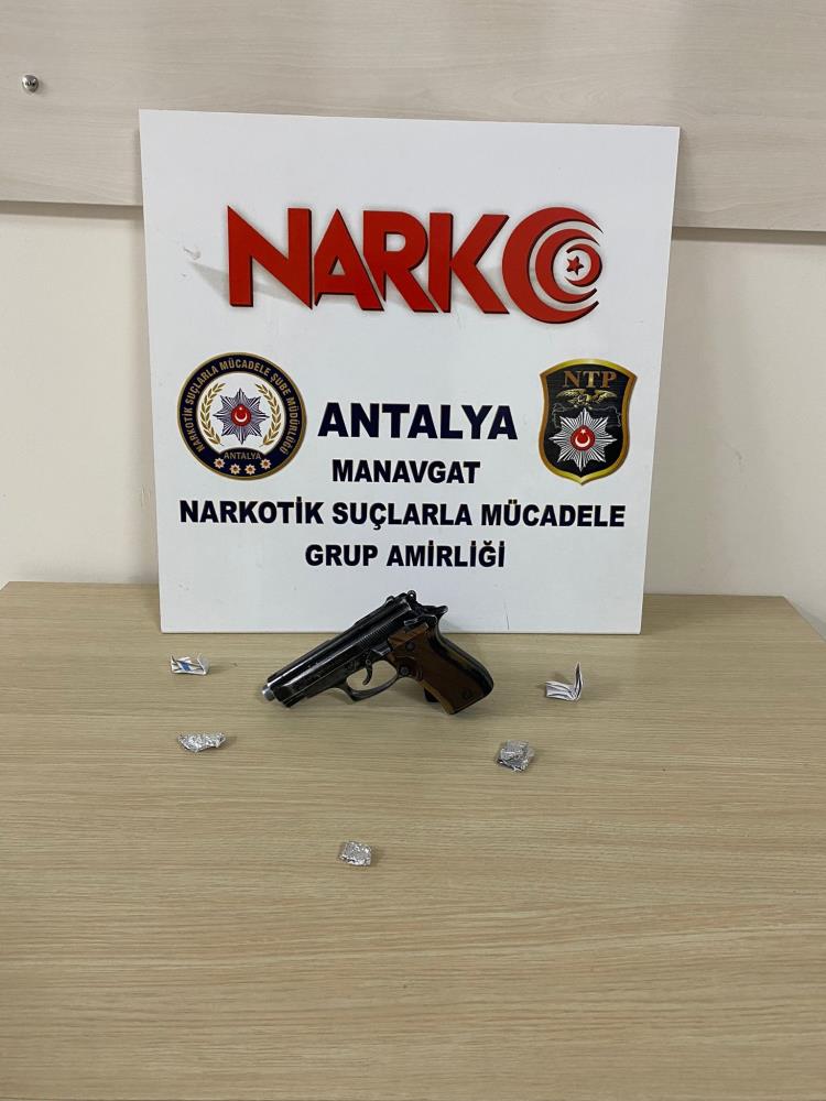 Polisten uyuşturucu baskını