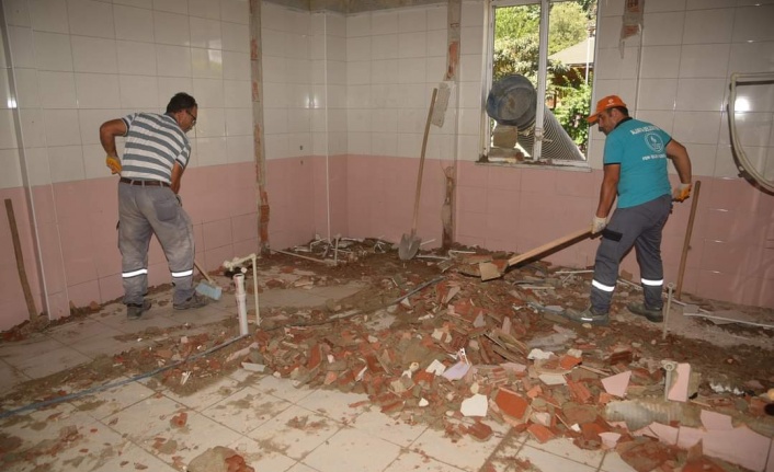 Alanya Belediyesi okullarda mesai yapıyor