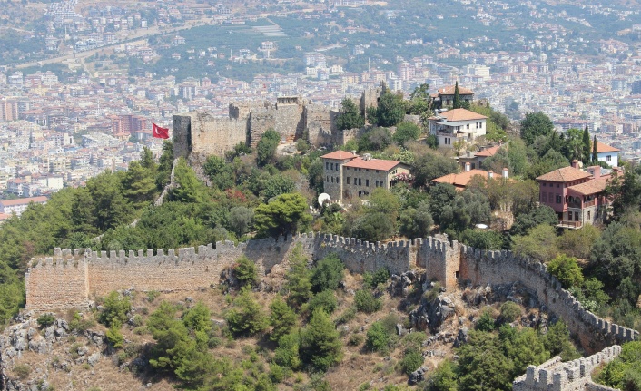 Alanya'da müze ve kaleye bugün zamlı girilecek